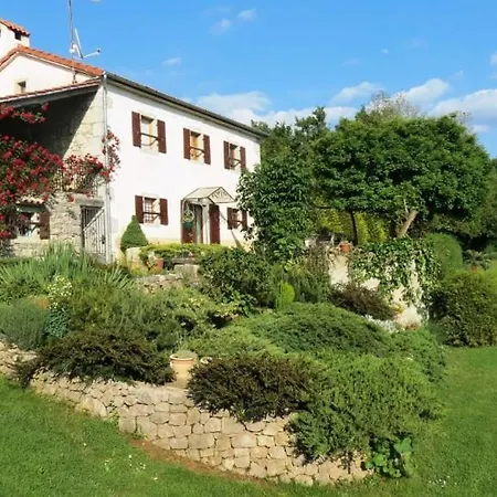 Nyaraló Poolhouse