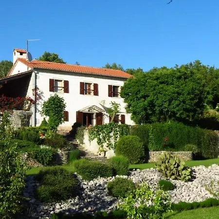 Ferienhaus Poolhouse Roč